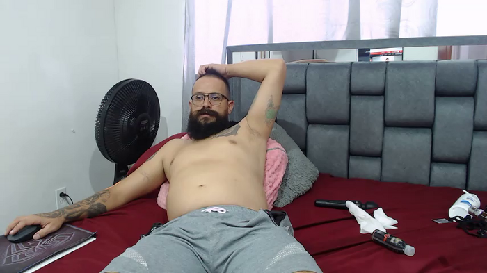 Couple_Gold69