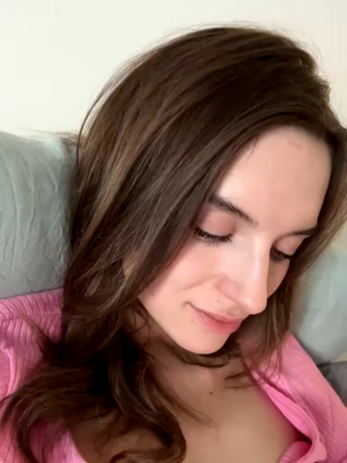 -AngelAri-