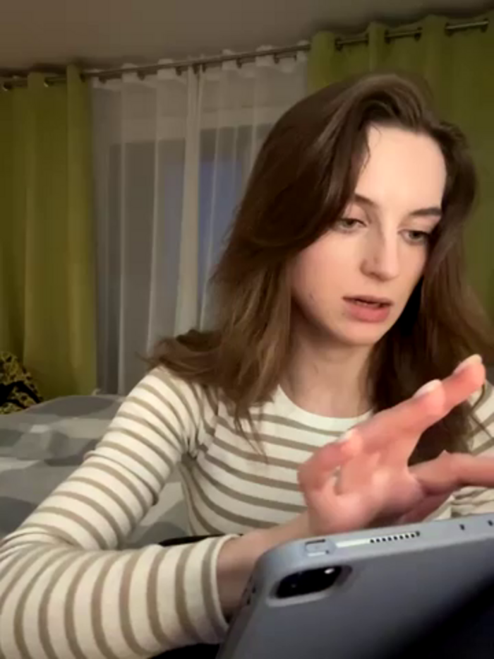 -AngelAri-