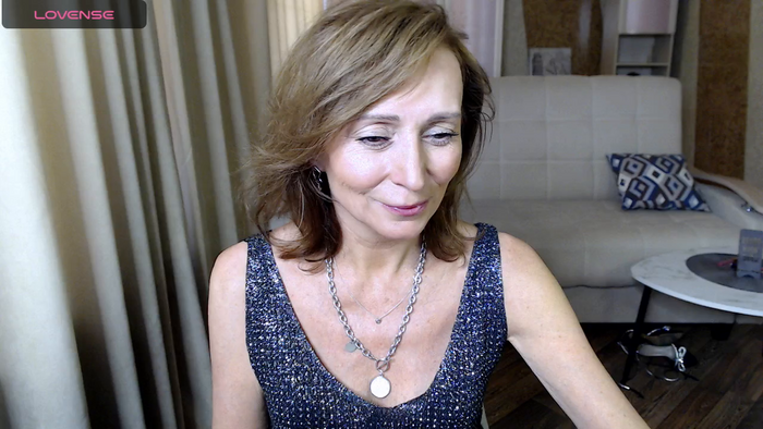 HornyMilf_777