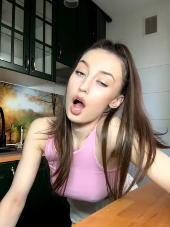 Polli_Kiss