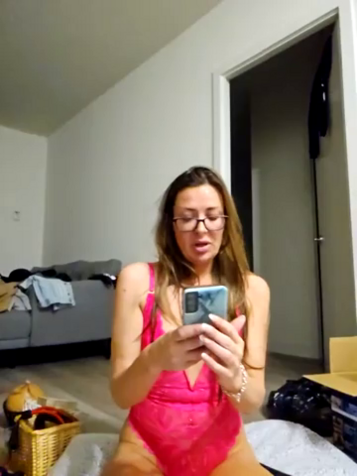 RebeccaXO_