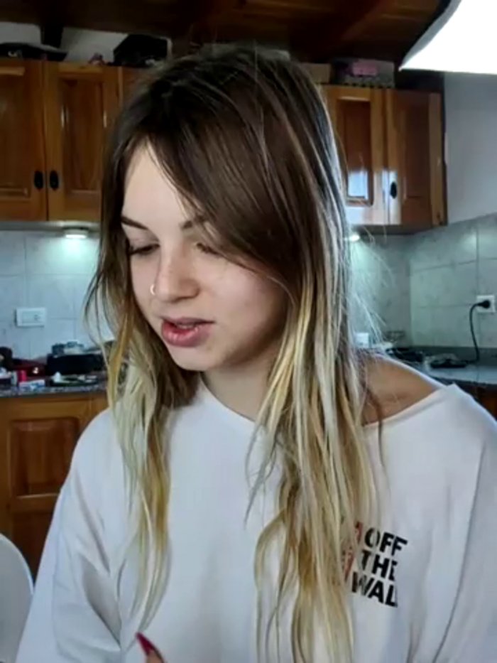 Elnonoykeila77
