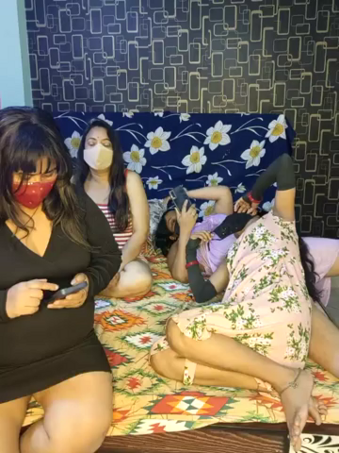 Indian_hotmilfs