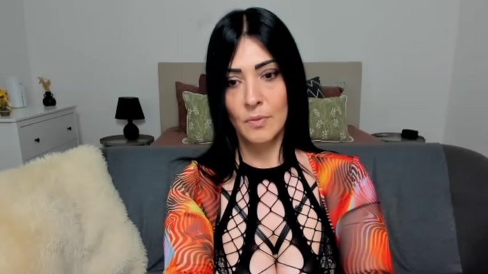AryaSummersReal