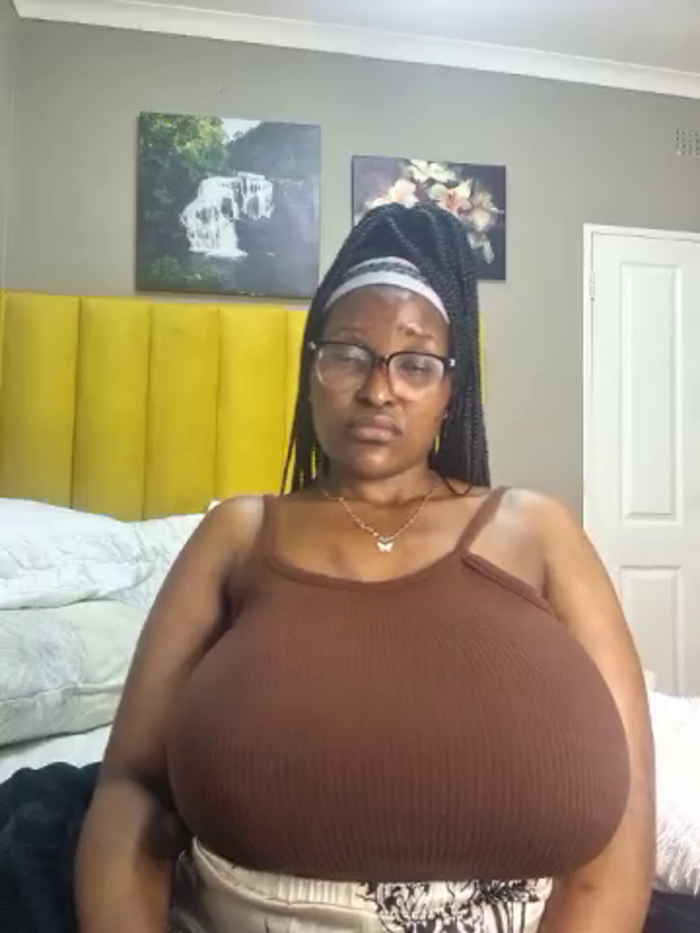 Bustygoddess32