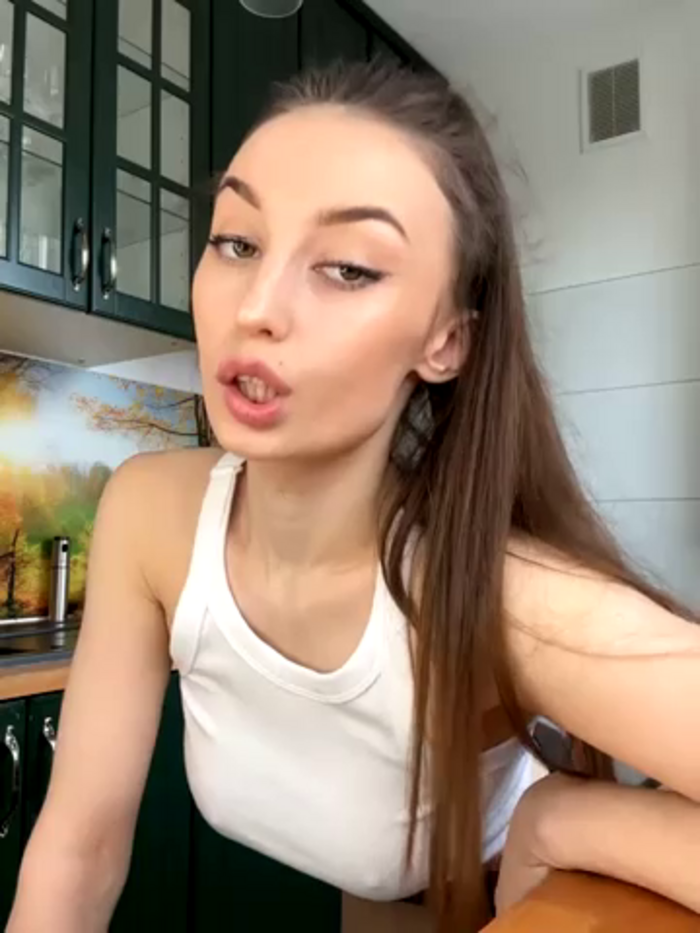 Polli_Kiss