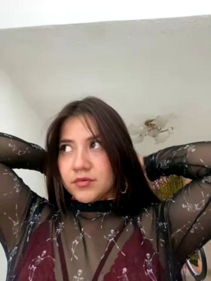 SaritaHot_69
