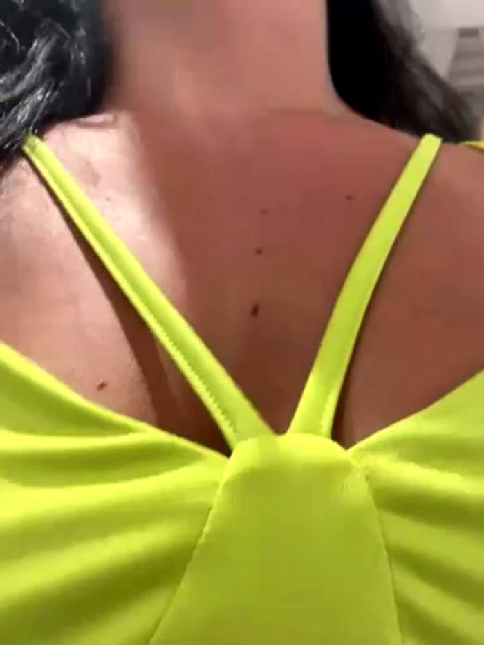 Young_hot_mom