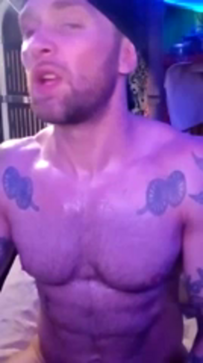 JaxxxRiott
