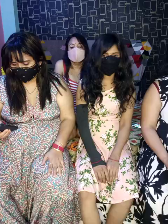 Indian_hotmilfs