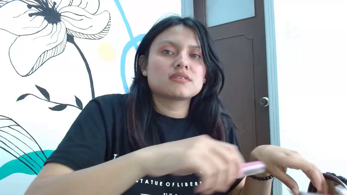LanaHot_