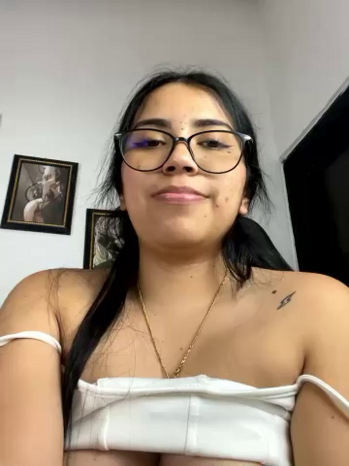 SaritaHot_69