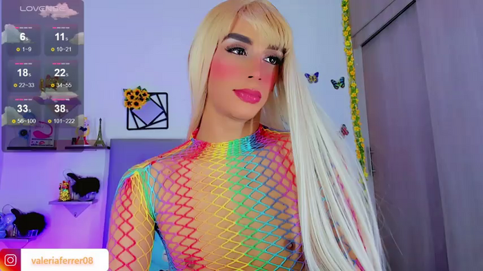 valeria_hotx