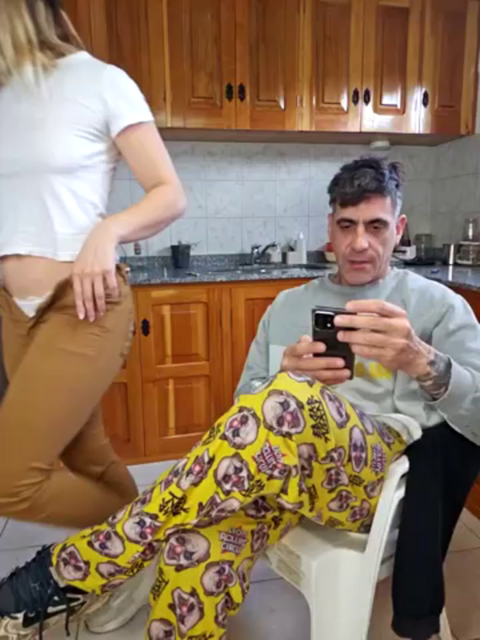 Elnonoykeila77