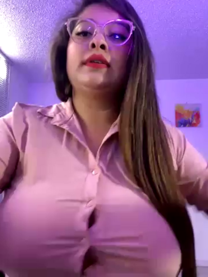 MiiaaJoness