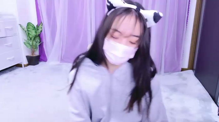 -Yuria-