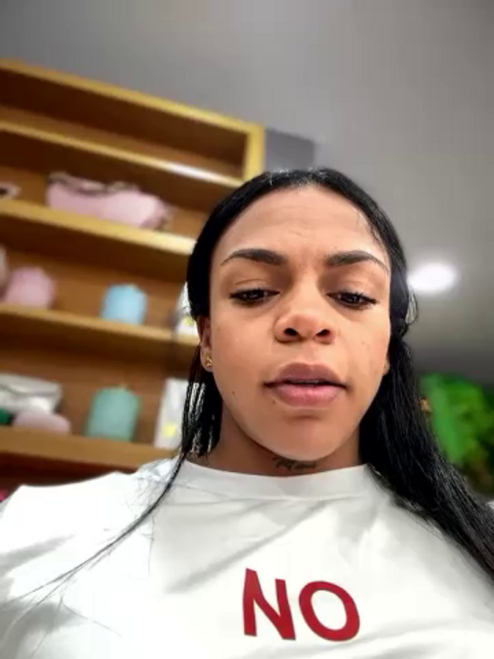 Charly_