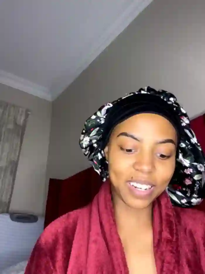 2024/06/19/stripchat-tamia_98-22-14-53