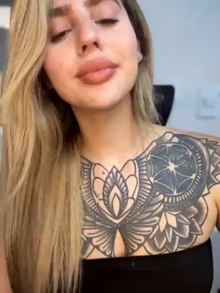 ValerieHilton