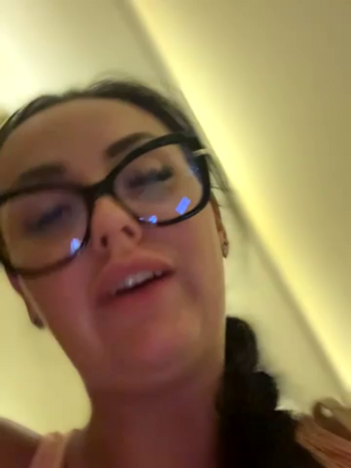 Young_hot_mom