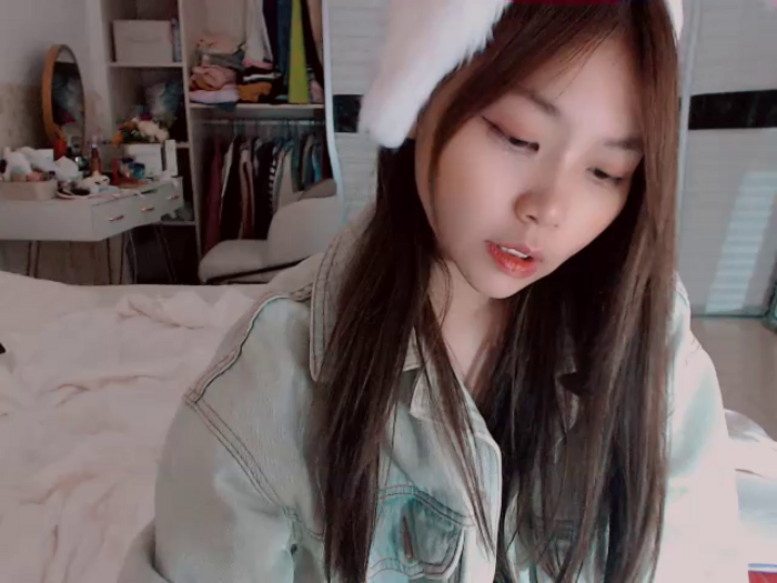 -Lucky_Girl