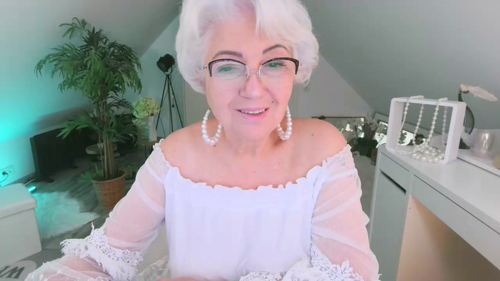 LovelyHelena