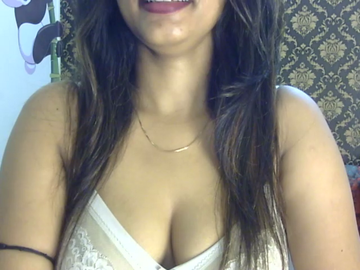 SEXY-MAHI-