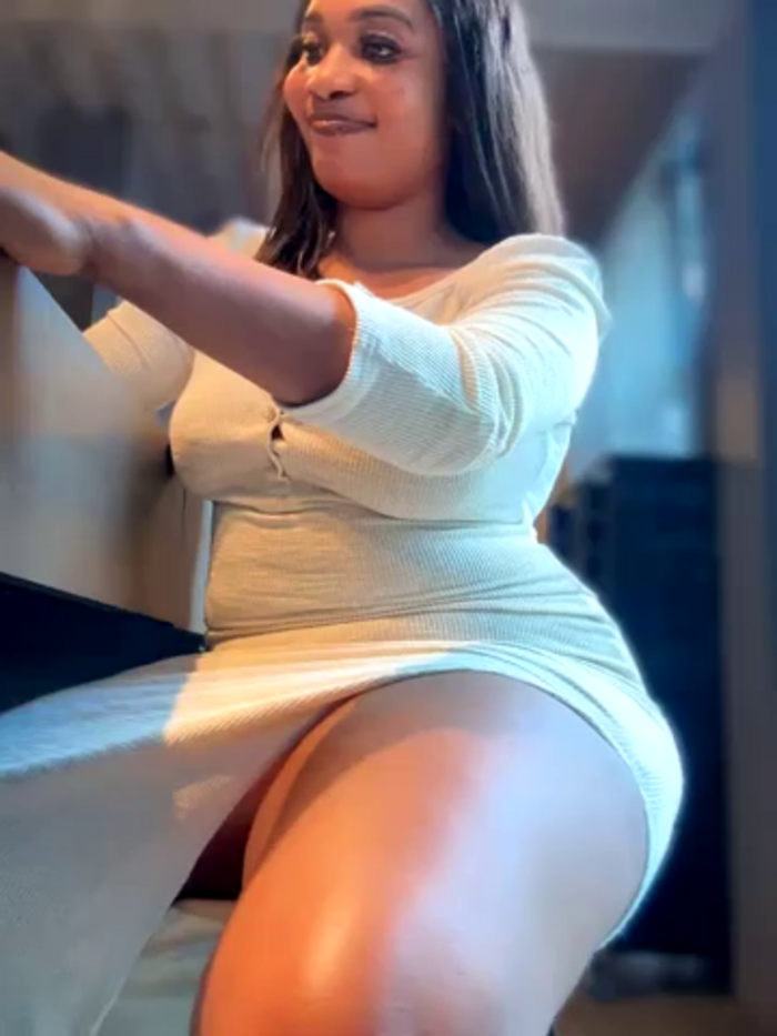 __Nessa__