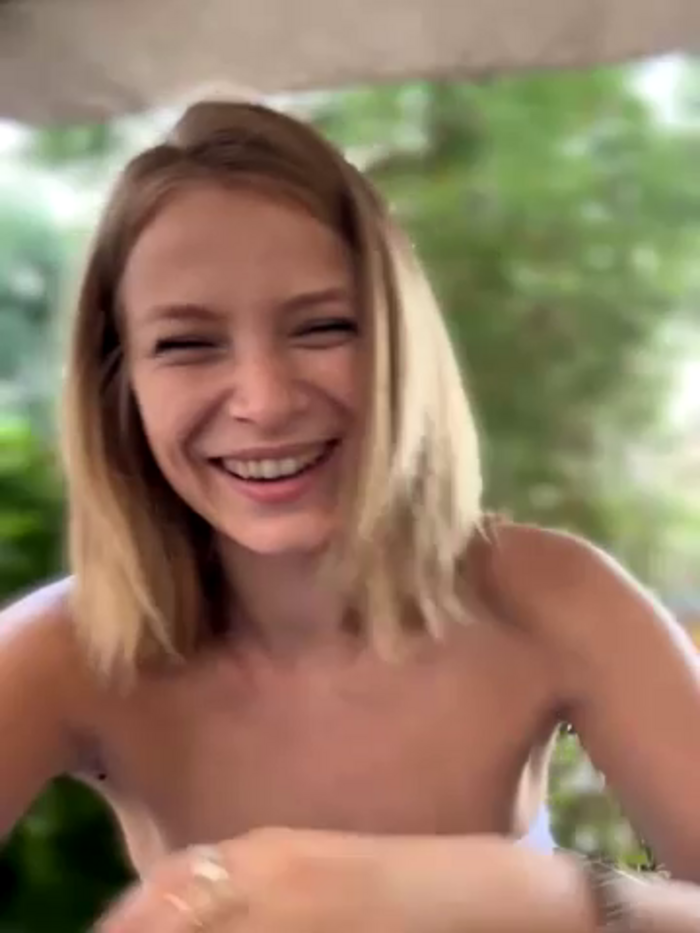 AnastasiaAniess