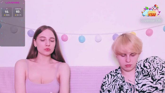 Emily_and_Ilumi
