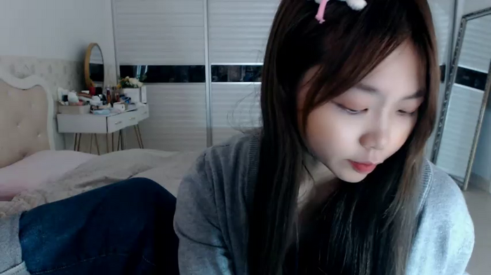 -Lucky_Girl