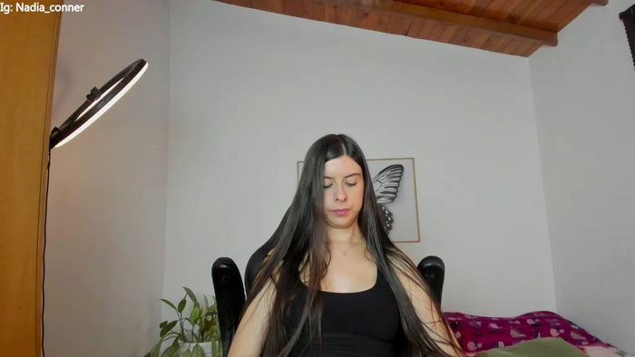 Nadiaa_