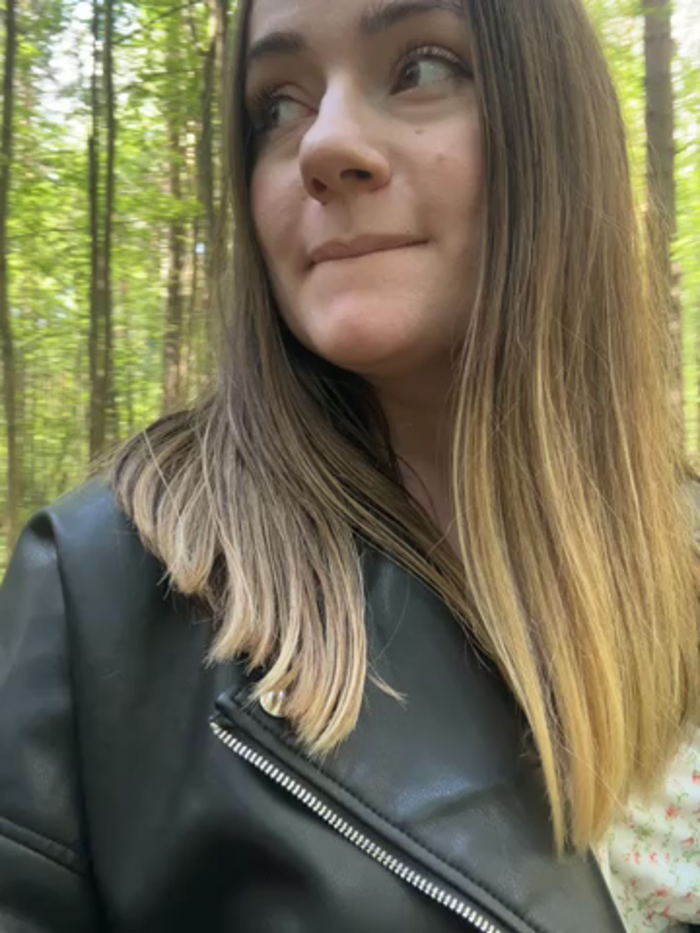 WalkingGirl