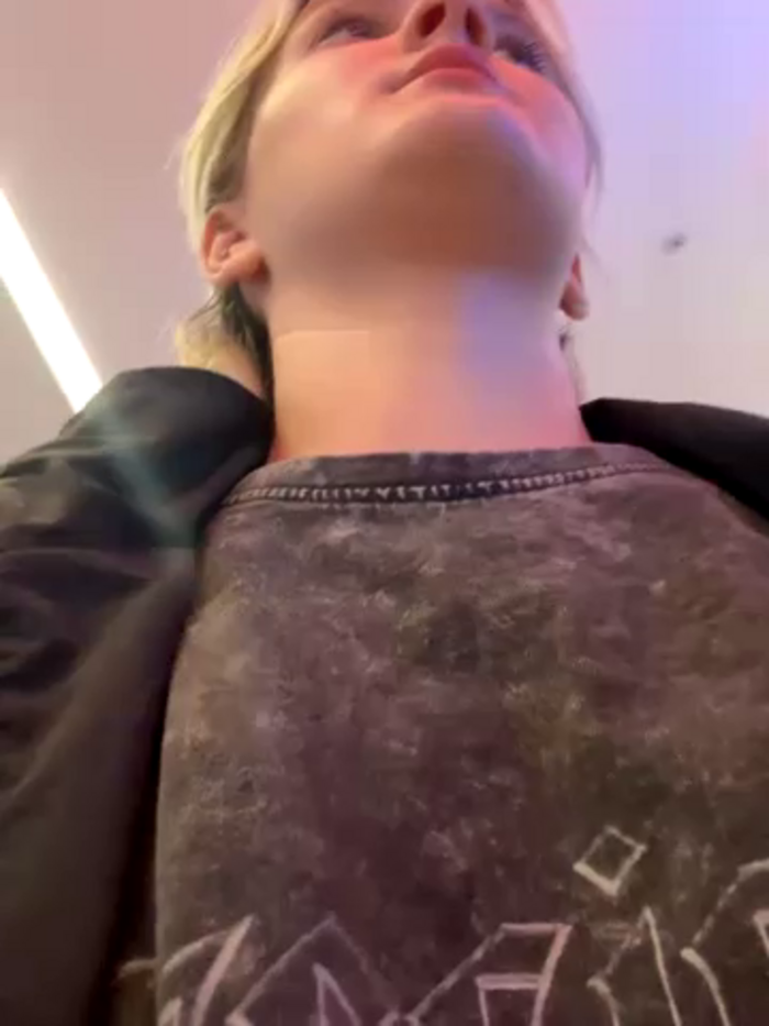 LeonaKeepFucking