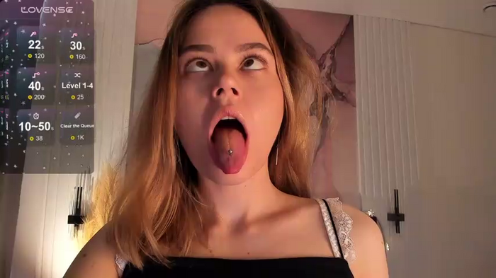 Kelly_Cuutie