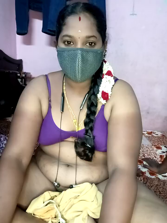 tamilvillagecouple1