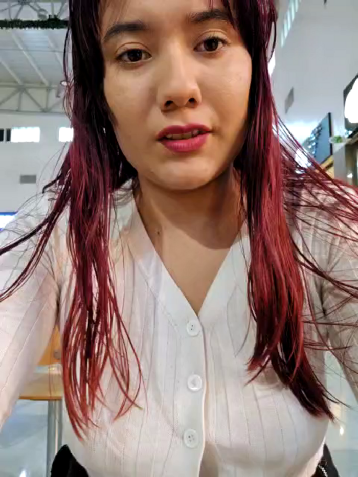 Blushing_Katy