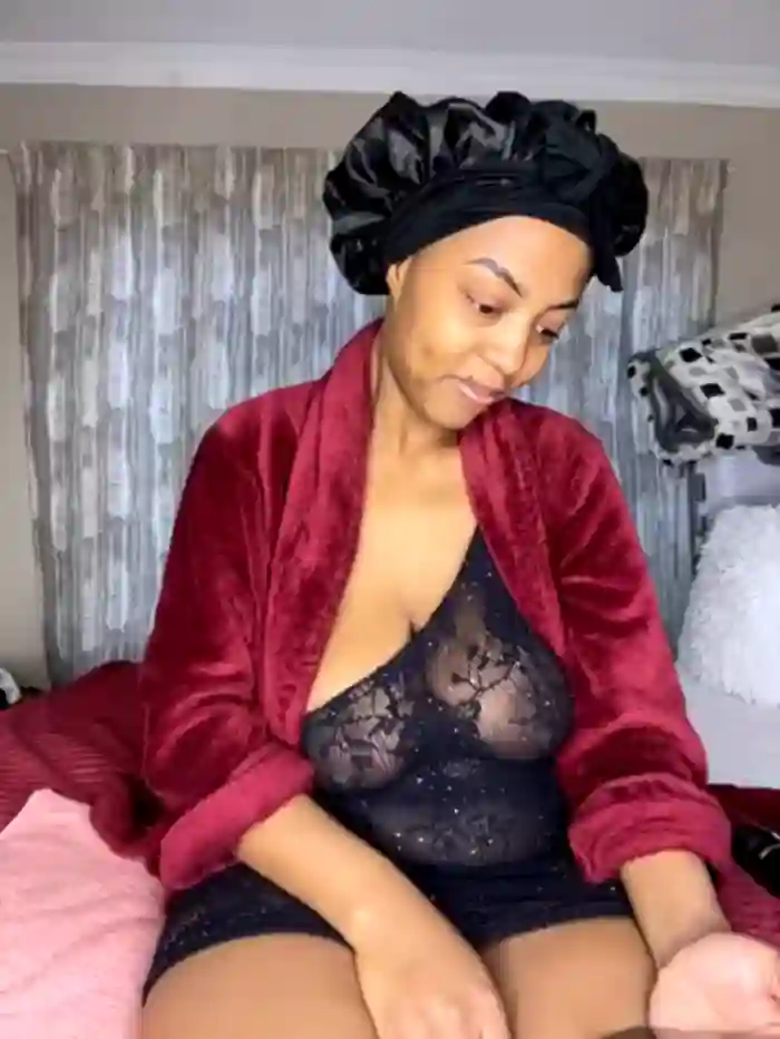 2024/06/25/stripchat-tamia_98-04-53-23