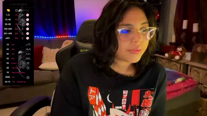 miacanela_xo