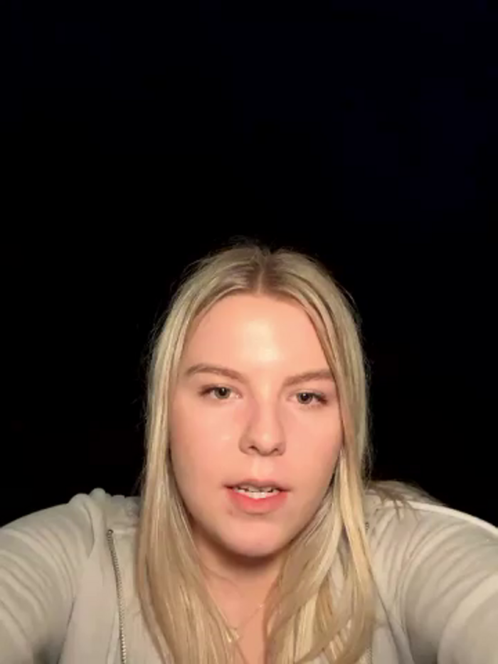 LaraBlond