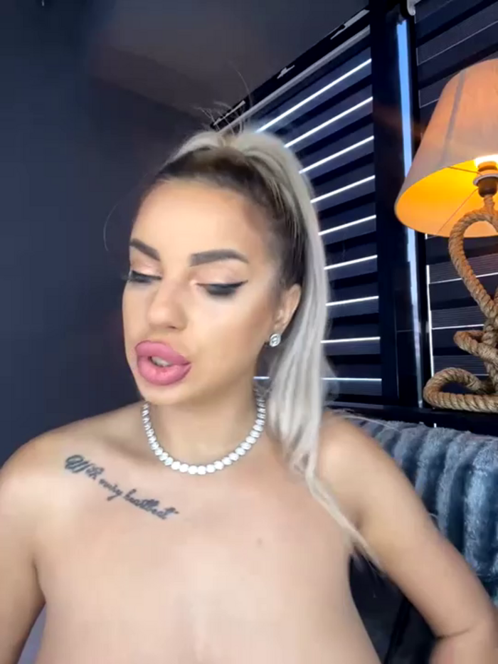 CassieJollie