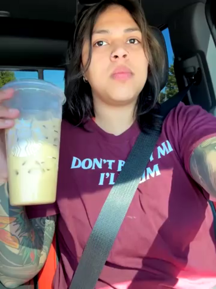 miacanela_xo