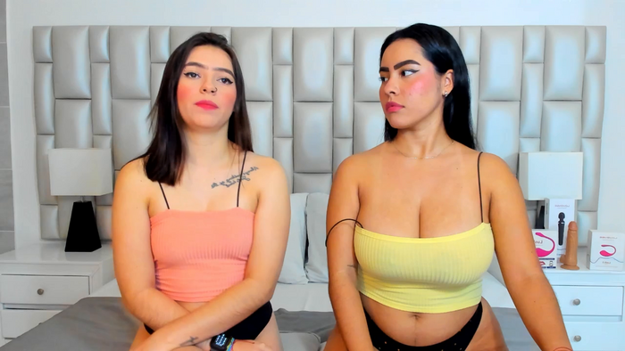 paola_katy_dicks