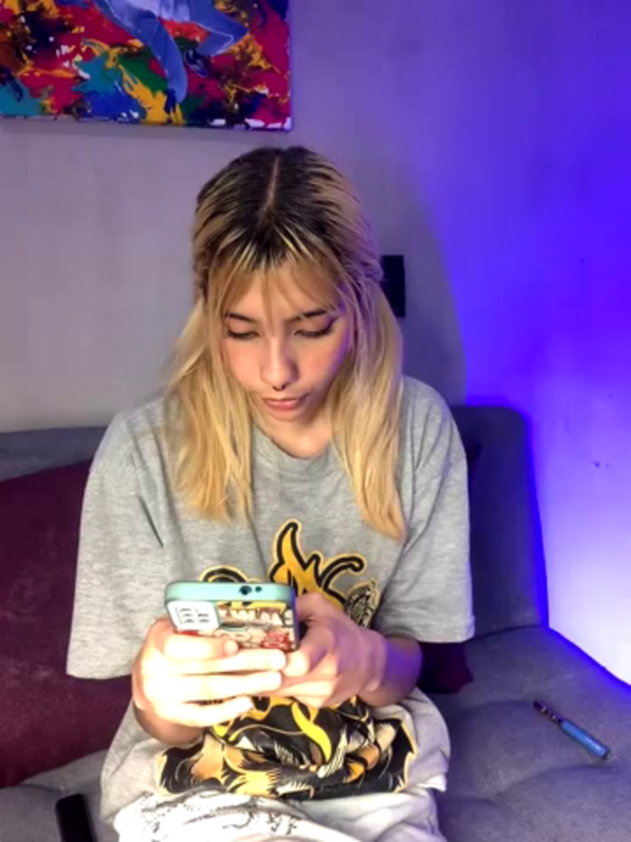 MIA_CUUTE-