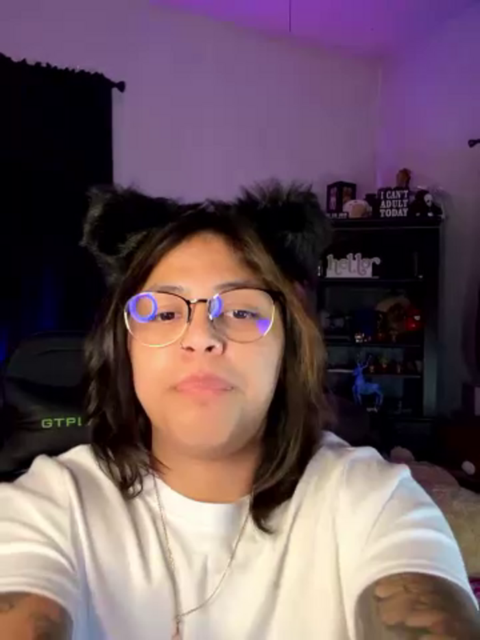 miacanela_xo