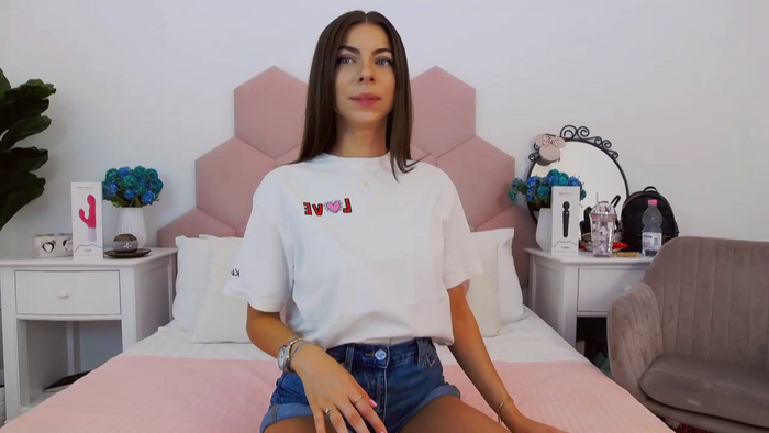 MiaEthan