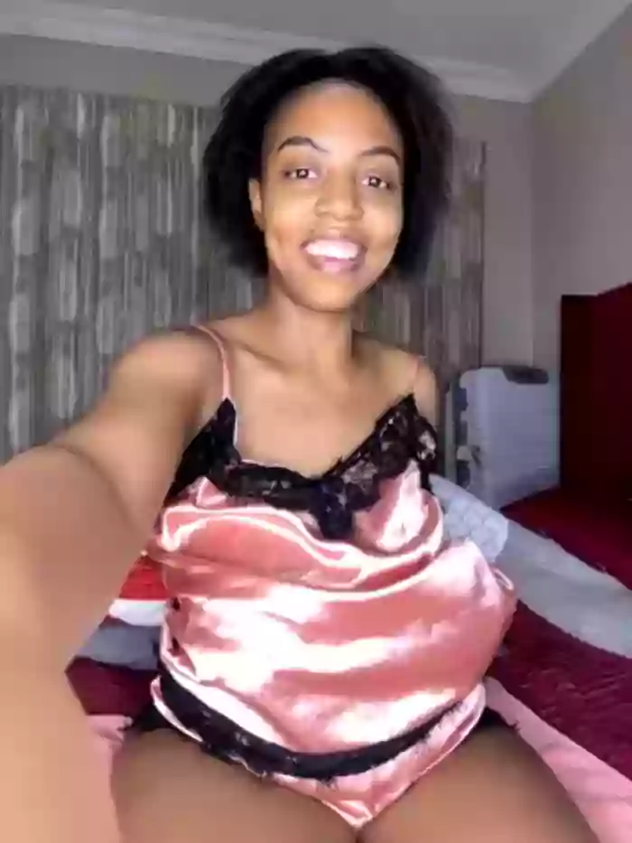 2024/06/28/stripchat-tamia_98-20-52-00