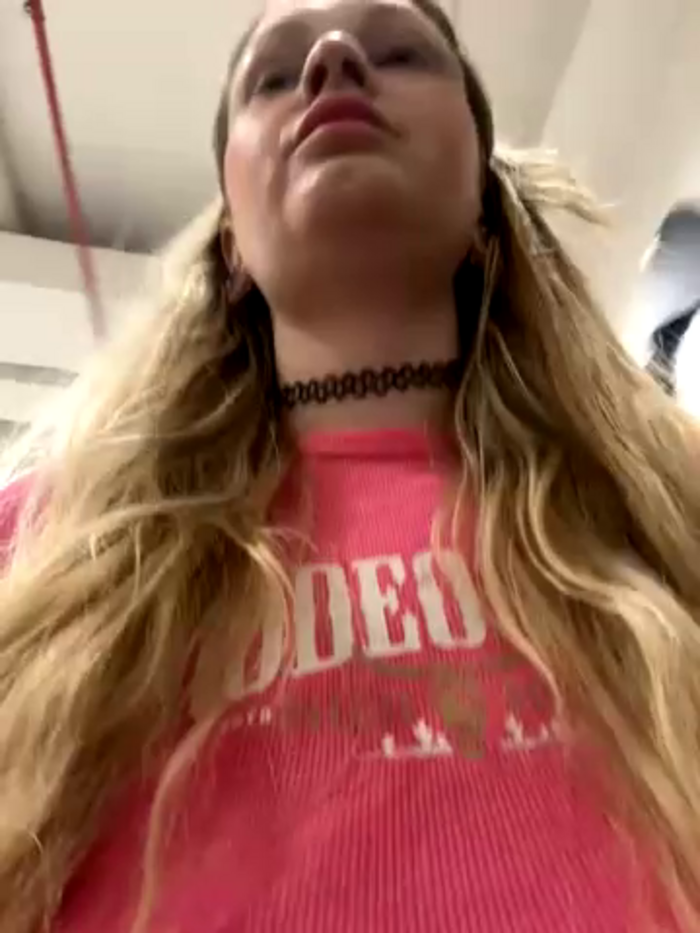 Teya_moon_
