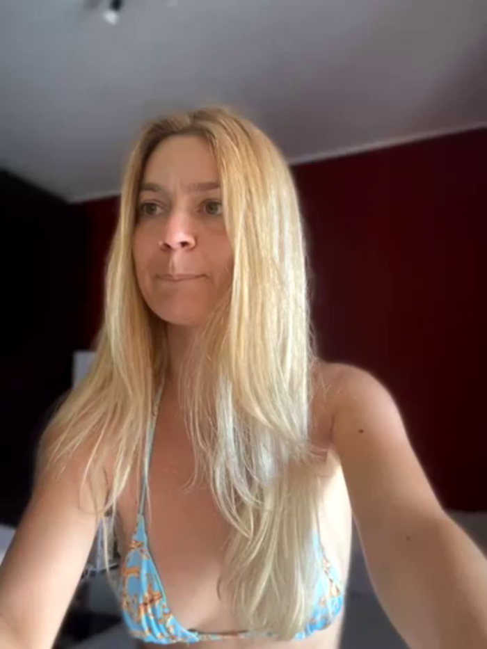 sexy_blondegirl